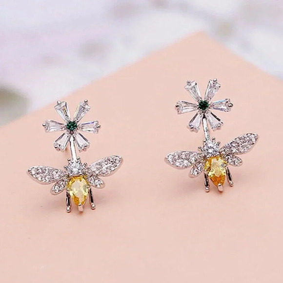NEW 18K White Gold Citrine Diamond Bee Earrings - Picture 4 of 5